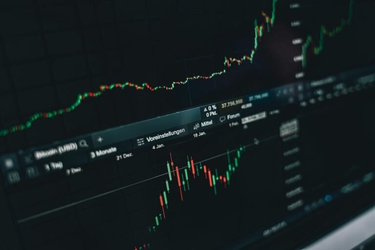 maximizing business value financially